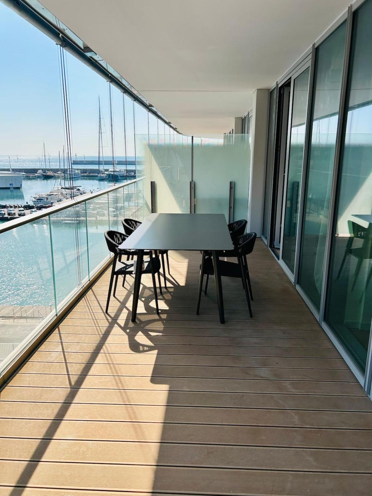 Casa Piano Waterfront Wifi Free Parking Apartamento